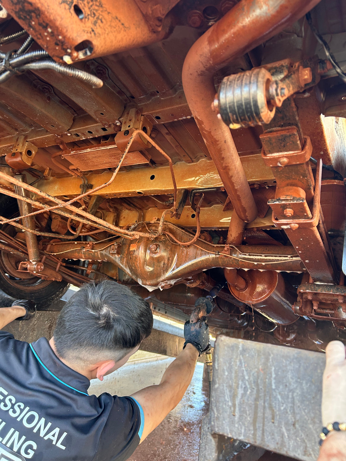 Underbody wash